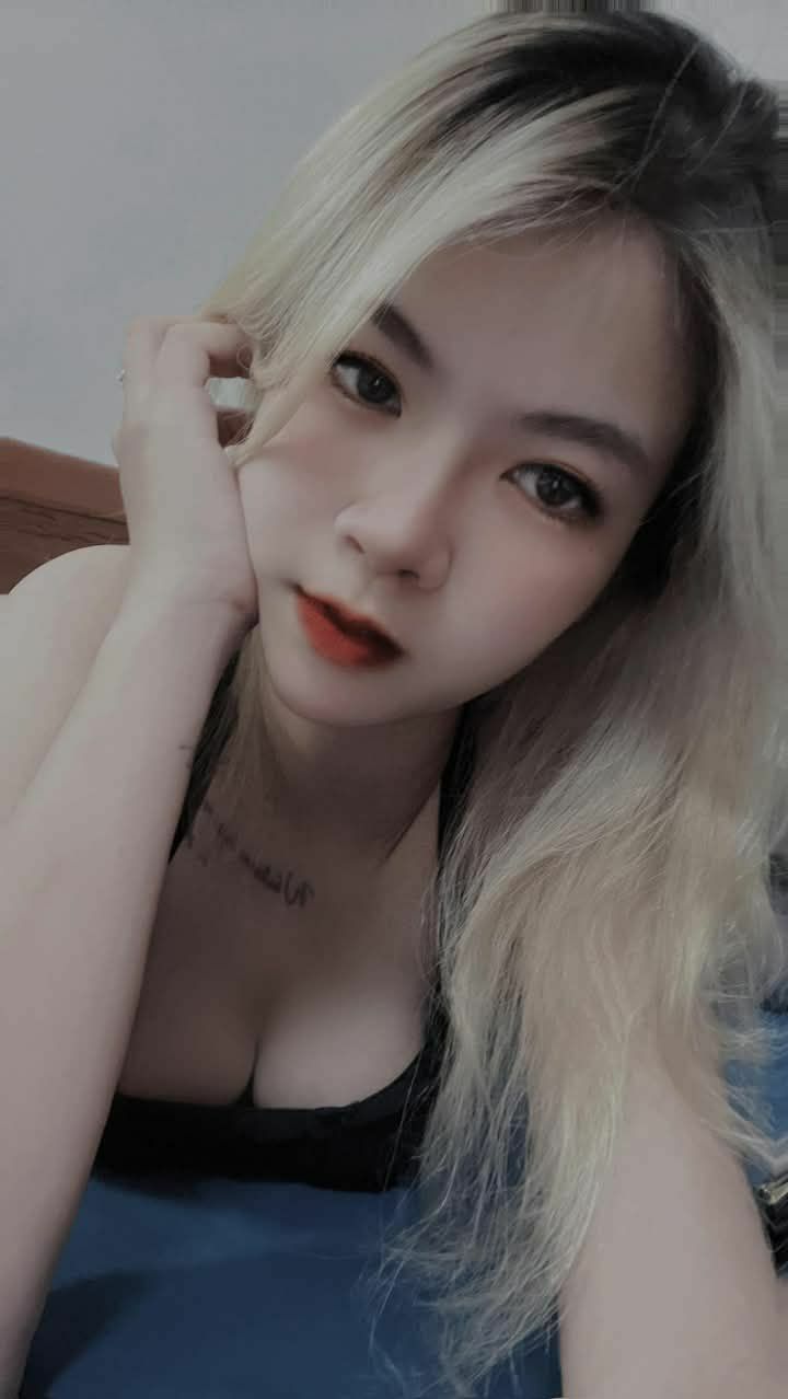 Đặc vụ bí mật_Một bữa tiệc nướng đã lừa cô gái này trở về nhà thuê để chơi đùa. Tôi sẽ học hỏi từ cô ấy và thử lại vào lần sau.